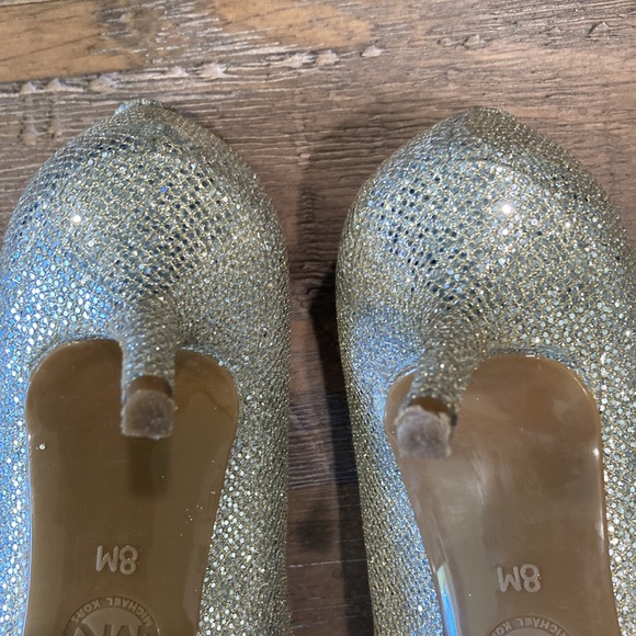 MICHAEL Michael Kors Silver Sparkly Pumps - Picture 14 of 14